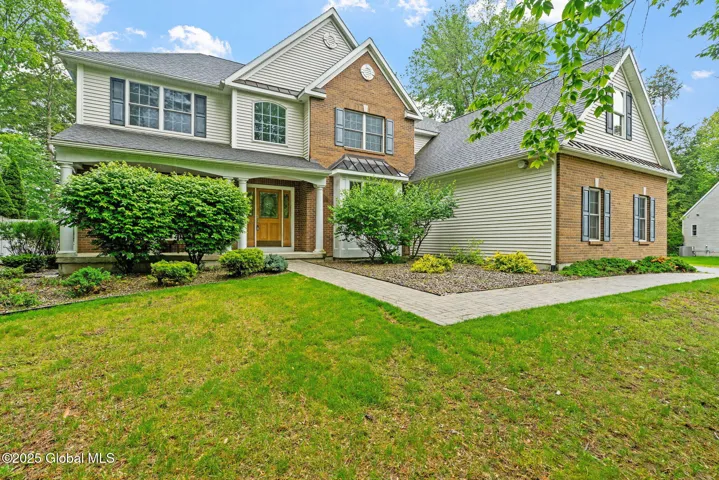 6004 Queen Mary Court, Schenectady, New York 12303