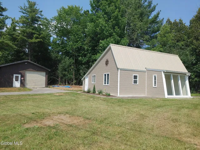 17234 State Rouute 22, Putnam Station, New York 12861