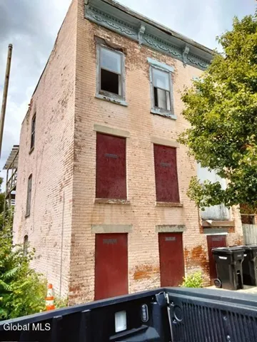 785 River Street, Troy, New York 12180