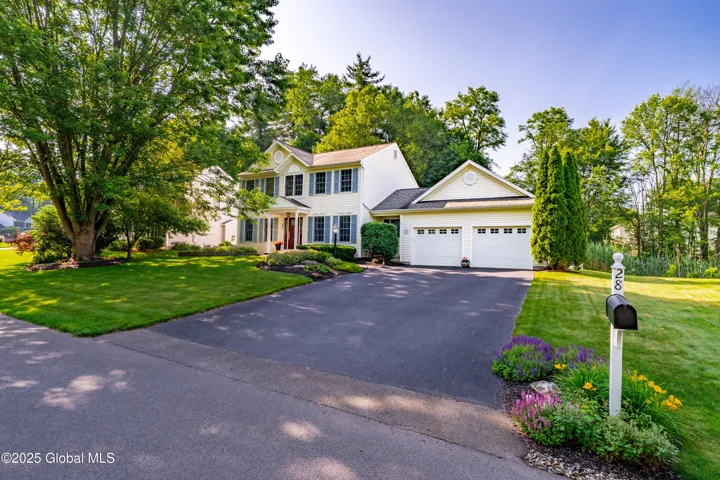 28 Eileen Lane, Bethlehem, New York 12077