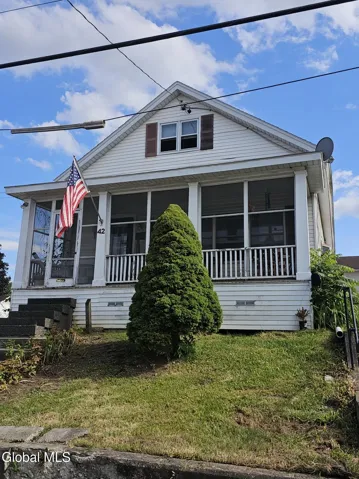 42 Shannon Avenue, Cohoes, New York 12047