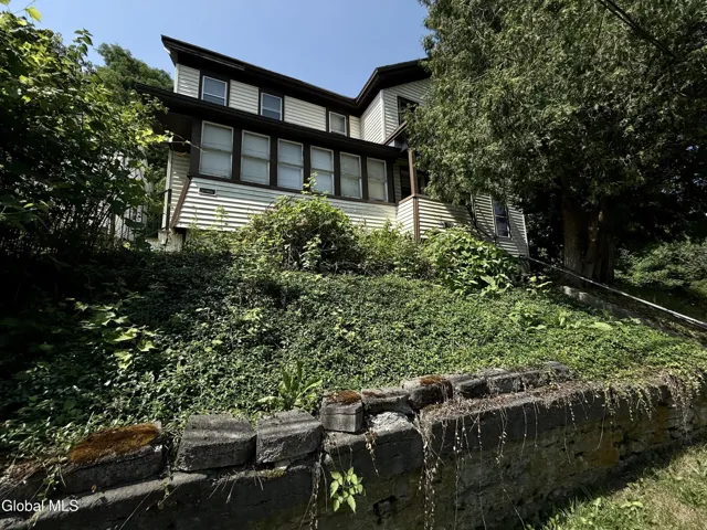 267 Cleveland Avenue, Amsterdam, New York 12010