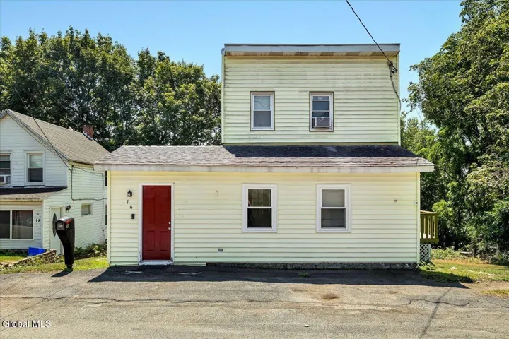 16 Billings Avenue, Troy, New York 12180