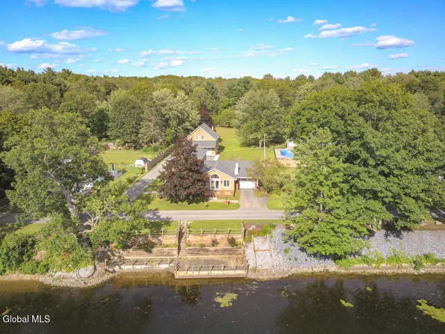 61 Palmer Drive, Queensbury, New York 12804