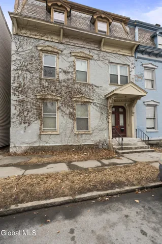 551 2nd Avenue, Troy, New York 12182