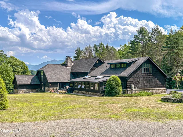 4474 Lake Shore Drive, Bolton, New York 12824