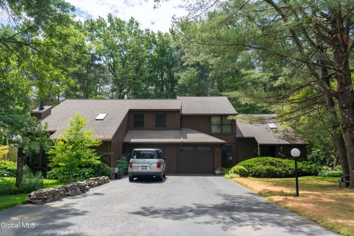 210 Thimbleberry Road, Ballston Spa, New York 12020