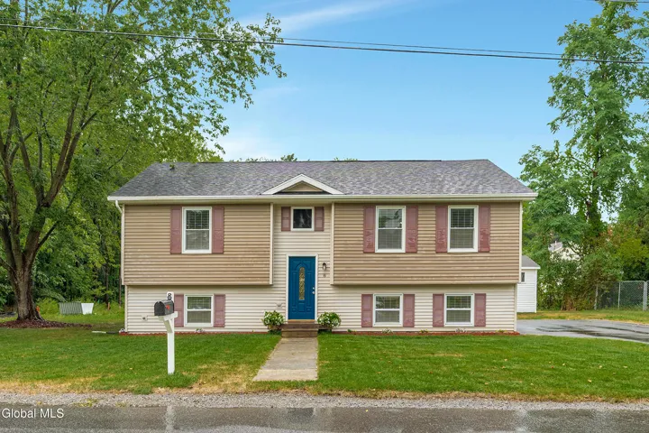 8 Faxon Street, Glens Falls, New York 12801
