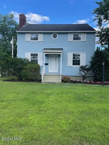 29 Forest Drive, Colonie, New York 12205