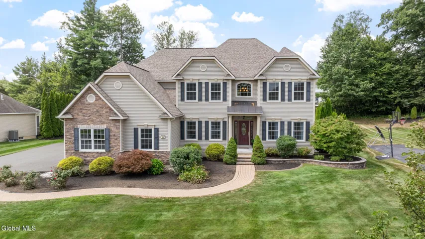 36 Tipperary Way, Clifton Park, New York 12019