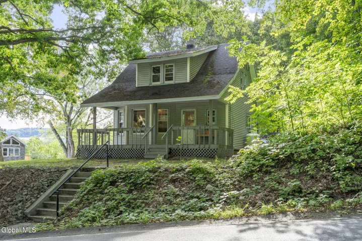 239 Wolf Hollow Road, Glenville, New York 12302