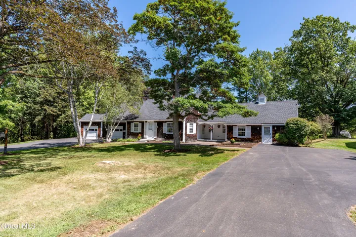 17 Morningside Drive, Bethlehem, New York 12054