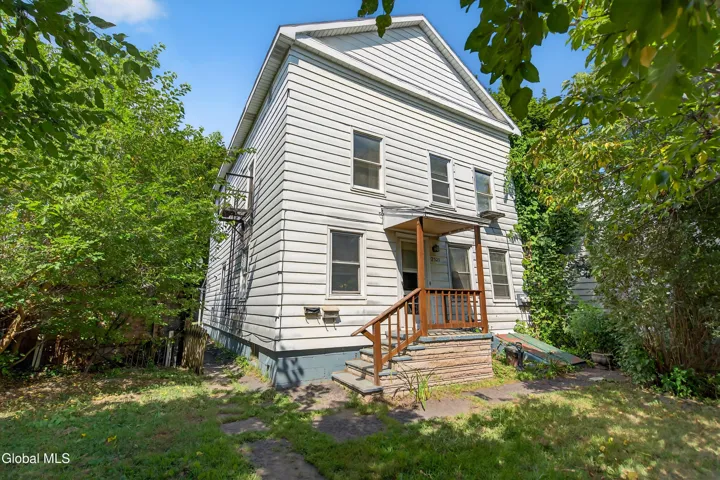 2325 6th Avenue, Watervliet, New York 12189