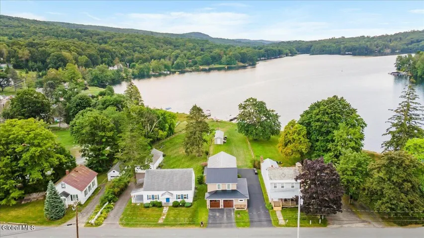190 Glass Lake Road, Sand Lake, New York 12018