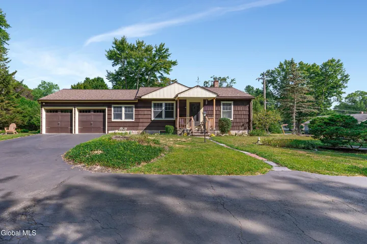 2 Drury Lane, Bethlehem, New York 12054