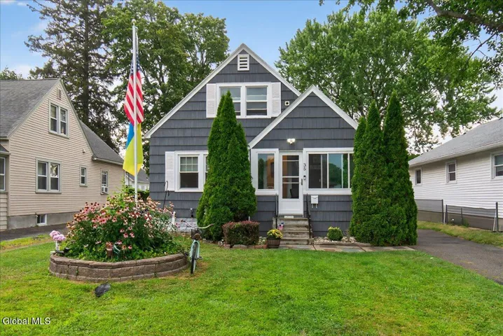 35 Fordham Court, Albany, New York 12209