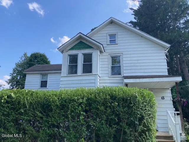 6 Pearl Street, Saratoga Springs, Inside, New York 12866