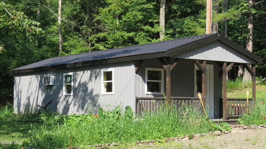 816 Hubbard Road, Gilboa, New York 12076