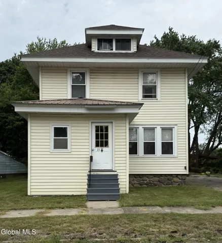 13 Newman Street, Gloversville, New York 12078
