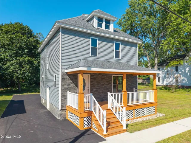 9 Grove Street, Johnstown, New York 12095