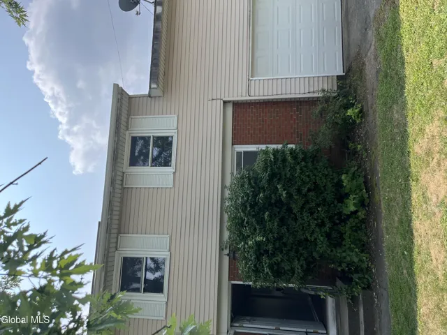 5 Bayberry Drive, Colonie, New York 12110
