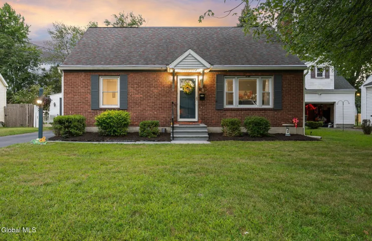 11 Rapple Drive, Colonie, New York 12205