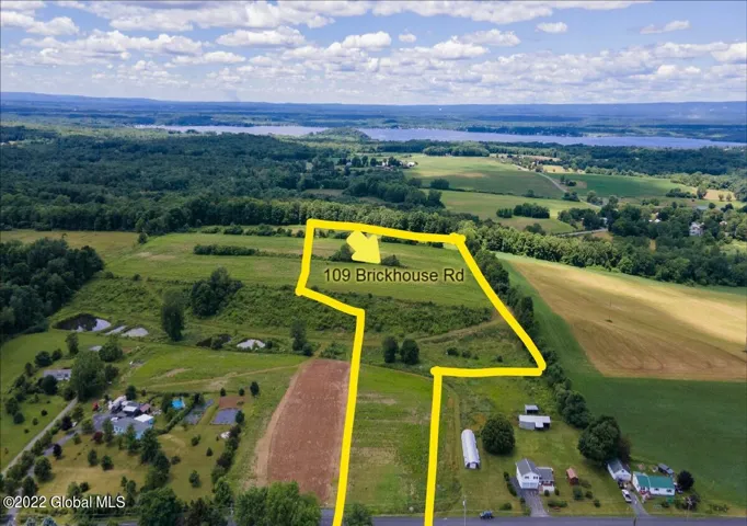 109 Brickhouse Road, Stillwater, New York 12170