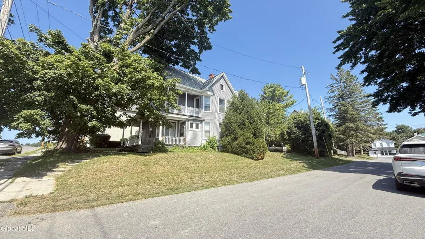 225-227 Brookside Avenue, Amsterdam, New York 12010