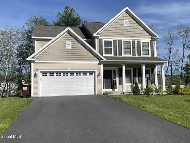 22 Bergen Place, Niskayuna, New York 12309