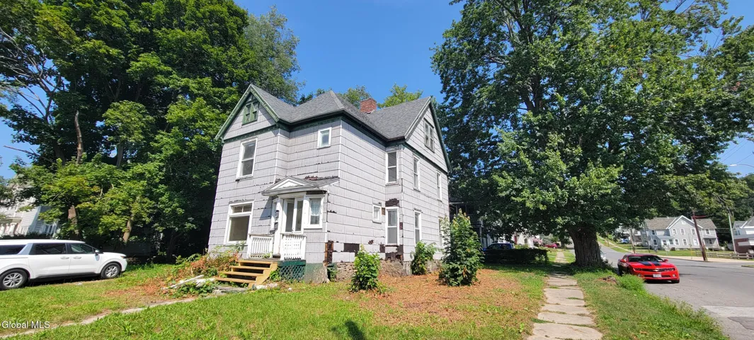 236 W Fulton Street, Gloversville, New York 12078