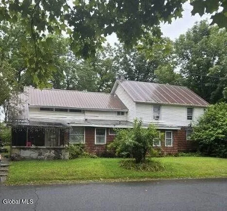 9 Ferry Street, Hudson Falls, New York 12839
