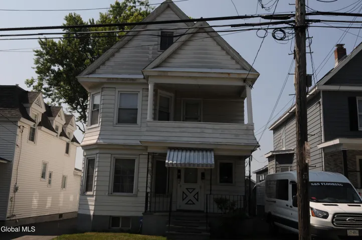 1717 Lenox Road, Schenectady, New York 12308