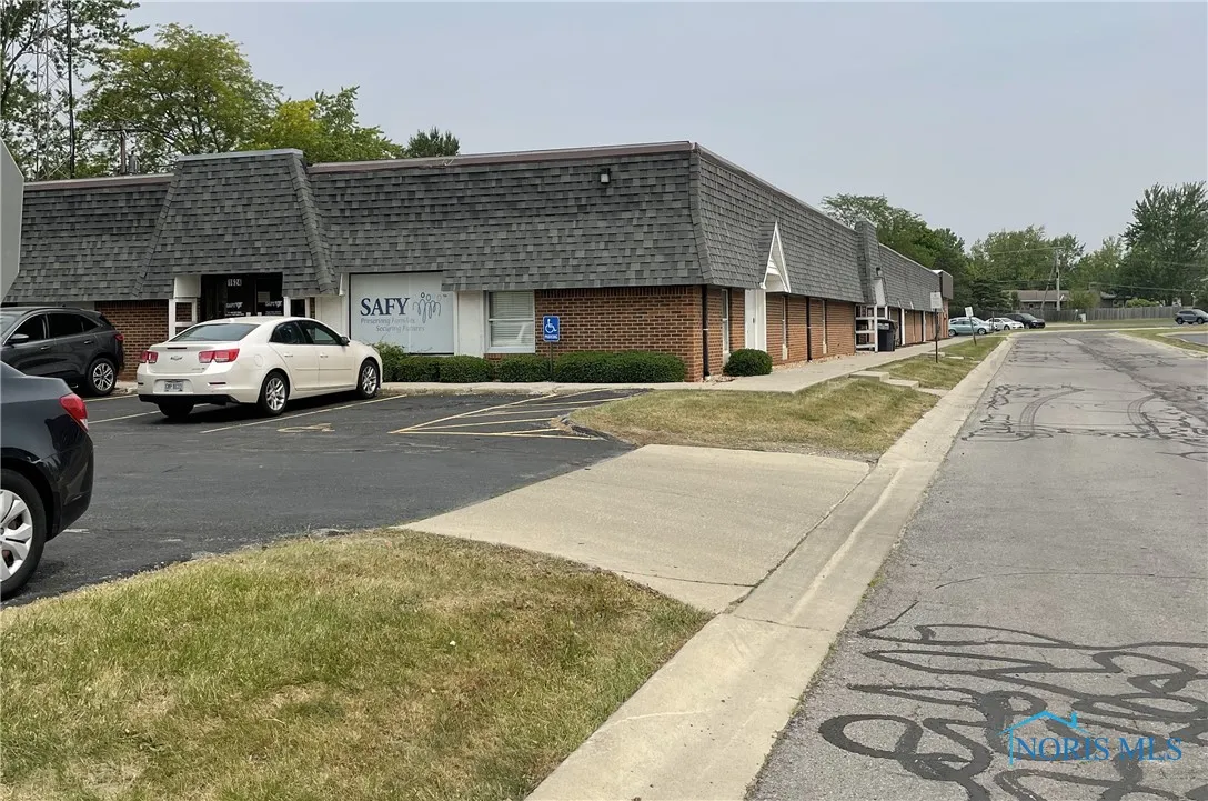 1624 Tiffin Ave U-B, Findlay, Ohio 45840, ,Commercial Lease,For Rent,Tiffin Ave U-B,6102706