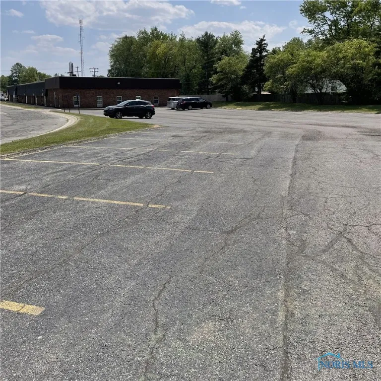 1624 Tiffin Ave U-B, Findlay, Ohio 45840, ,Commercial Lease,For Rent,Tiffin Ave U-B,6102706