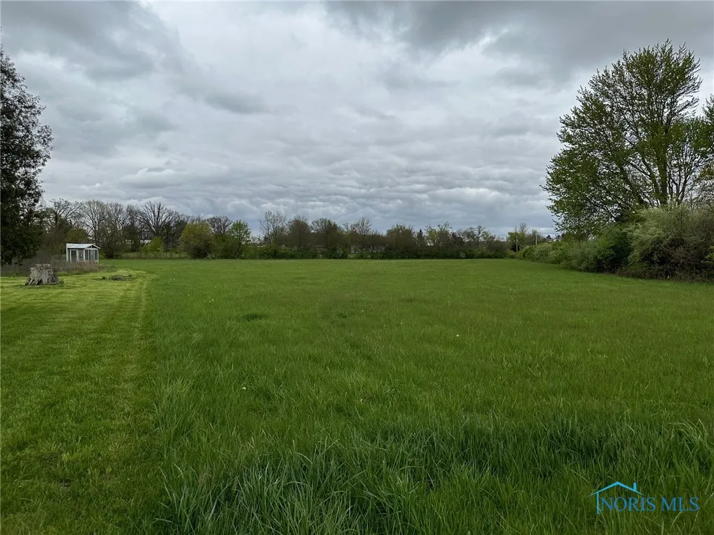 2201 W Main Cross, Findlay, Ohio 45840, ,Land,For Sale,Main Cross,6114379
