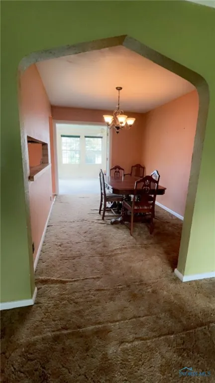 812 Loch Haven, Maumee, Ohio 43537, 4 Bedrooms Bedrooms, 12 Rooms Rooms,3 BathroomsBathrooms,Residential,For Sale,Loch Haven,6117220