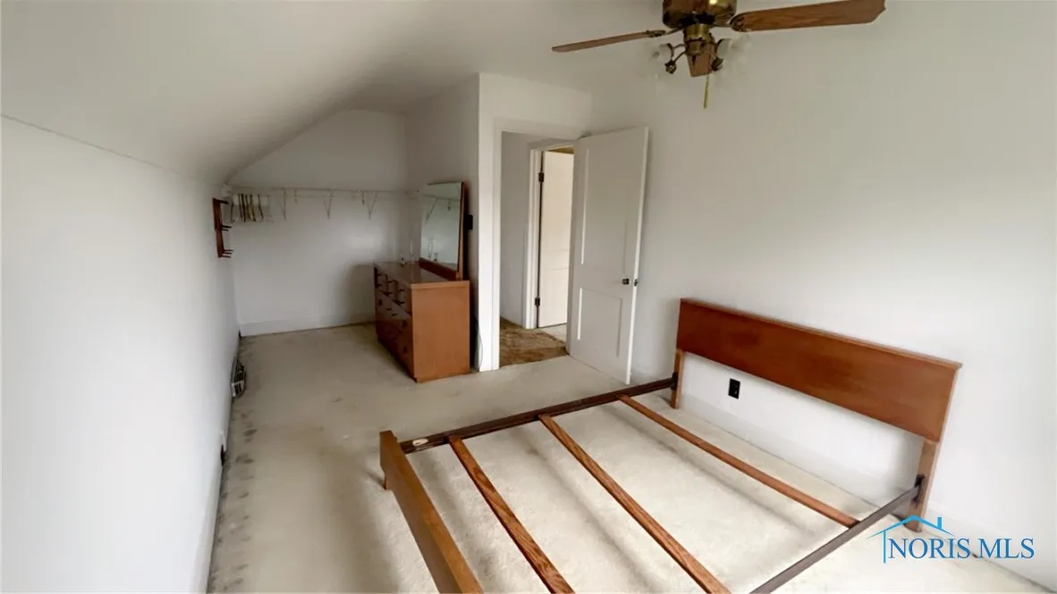 812 Loch Haven, Maumee, Ohio 43537, 4 Bedrooms Bedrooms, 12 Rooms Rooms,3 BathroomsBathrooms,Residential,For Sale,Loch Haven,6117220