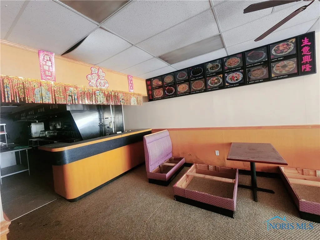 118 E Findlay Street, Carey, Ohio 43316, ,Commercial Sale,For Sale,Findlay,6117345