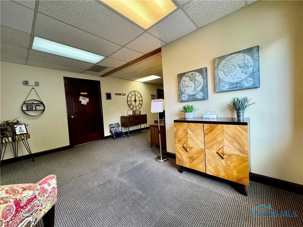 912 E 2nd Street, Defiance, Ohio 43512, ,Commercial Lease,For Rent,2nd,6118093