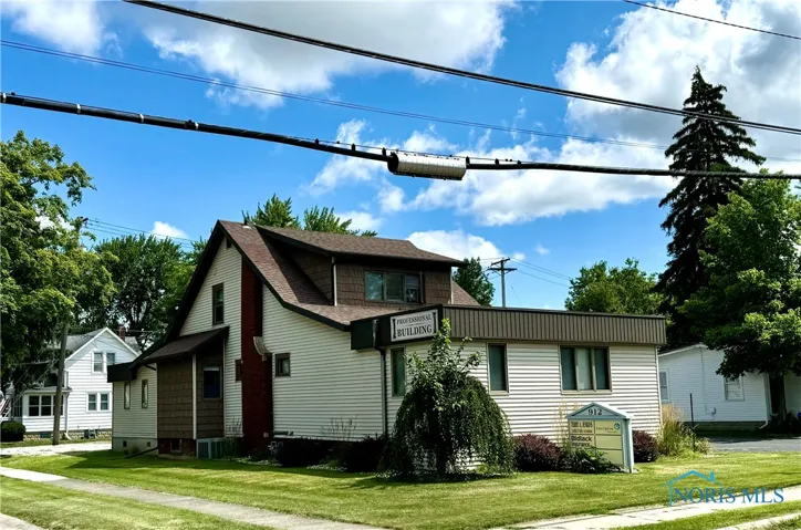 912 E 2nd Street, Defiance, Ohio 43512, ,Commercial Lease,For Rent,2nd,6118093