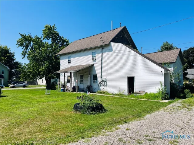 20340 Locust Street, Weston, Ohio 43569, ,Residential Income,For Sale,Locust,6119344
