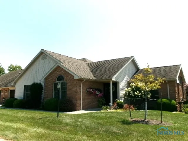 304 Oakview (unit E) Drive, Ottawa, Ohio 45875, 2 Bedrooms Bedrooms, 6 Rooms Rooms,3 BathroomsBathrooms,Residential,For Sale,Oakview (UNIT E),6119654