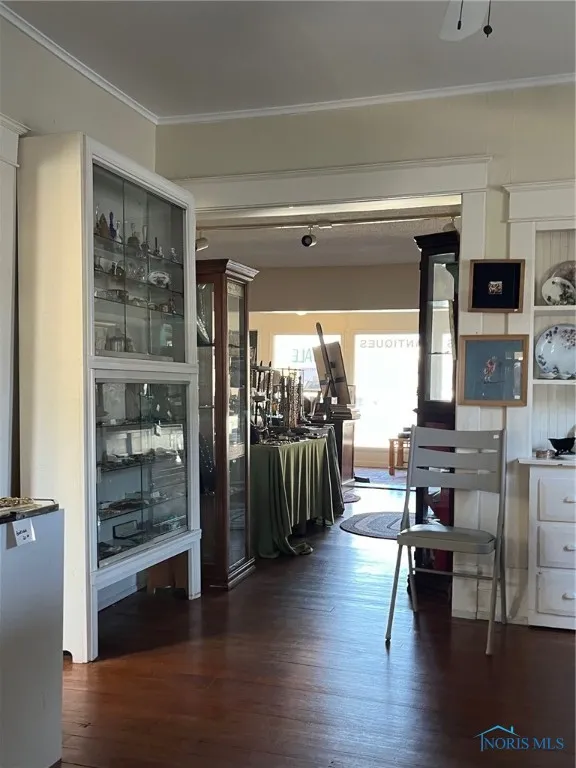 114 W Indiana Avenue, Perrysburg, Ohio 43551, ,Commercial Sale,For Sale,Indiana,6120703