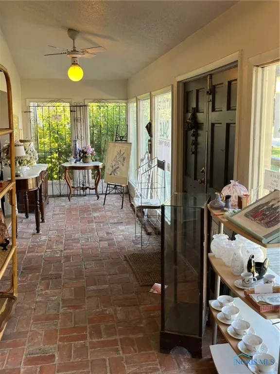 114 W Indiana Avenue, Perrysburg, Ohio 43551, ,Commercial Sale,For Sale,Indiana,6120703