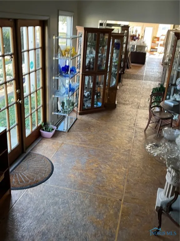 114 W Indiana Avenue, Perrysburg, Ohio 43551, ,Commercial Sale,For Sale,Indiana,6120703