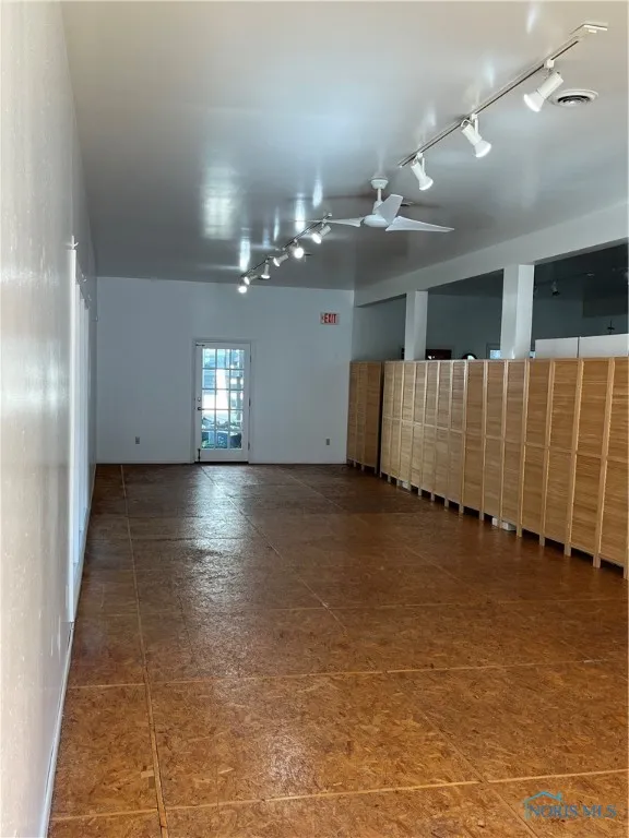 114 W Indiana Avenue, Perrysburg, Ohio 43551, ,Commercial Sale,For Sale,Indiana,6120703