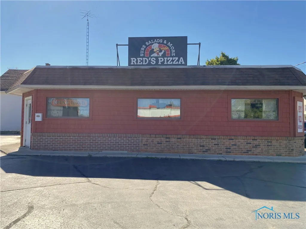 381 Perry Street, Fostoria, Ohio 44830, ,Commercial Sale,For Sale,Perry,6121746