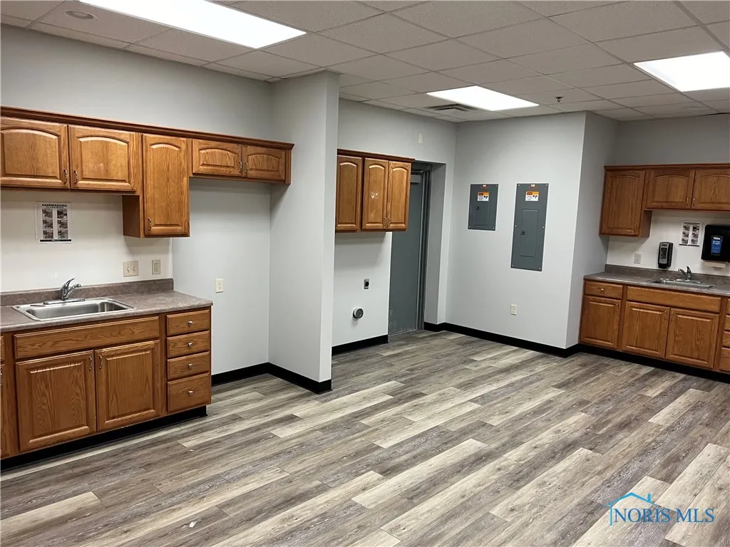7430 Timberstone Drive 122, Findlay, Ohio 45840, ,Commercial Lease,For Rent,Timberstone,6122346