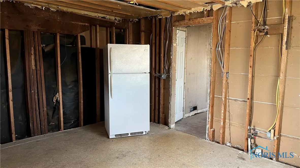 221 W Jackson Street, Paulding, Ohio 45879, ,Residential Income,For Sale,Jackson,6122769