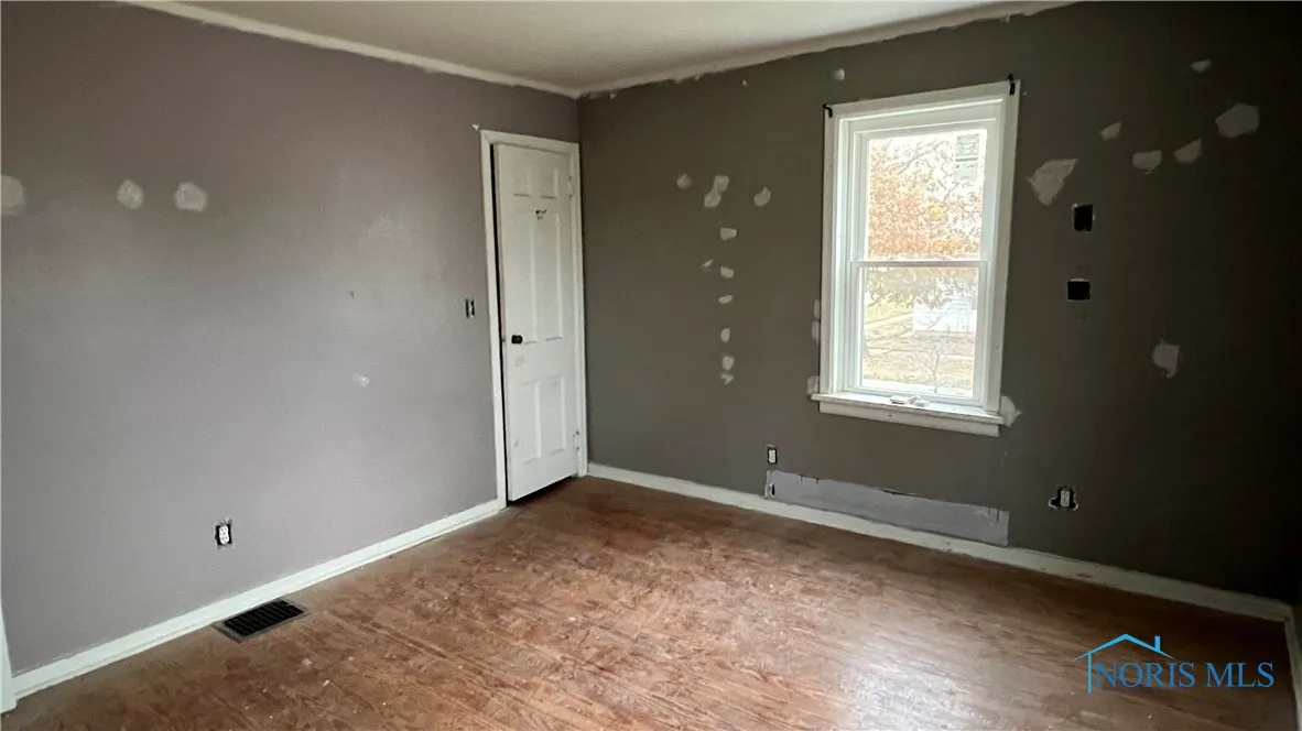 221 W Jackson Street, Paulding, Ohio 45879, ,Residential Income,For Sale,Jackson,6122769
